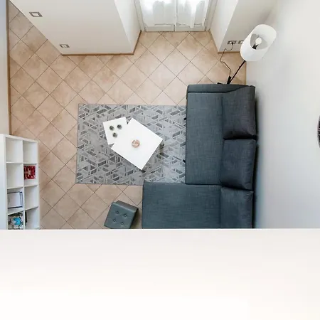 Sky Attic 72 - The House Of Travelers *